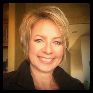 Meet your Posher, Christine